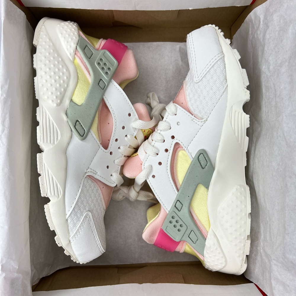 ‼️SOLD‼️Nike Huarache Run GS S - Picture 1 of 6